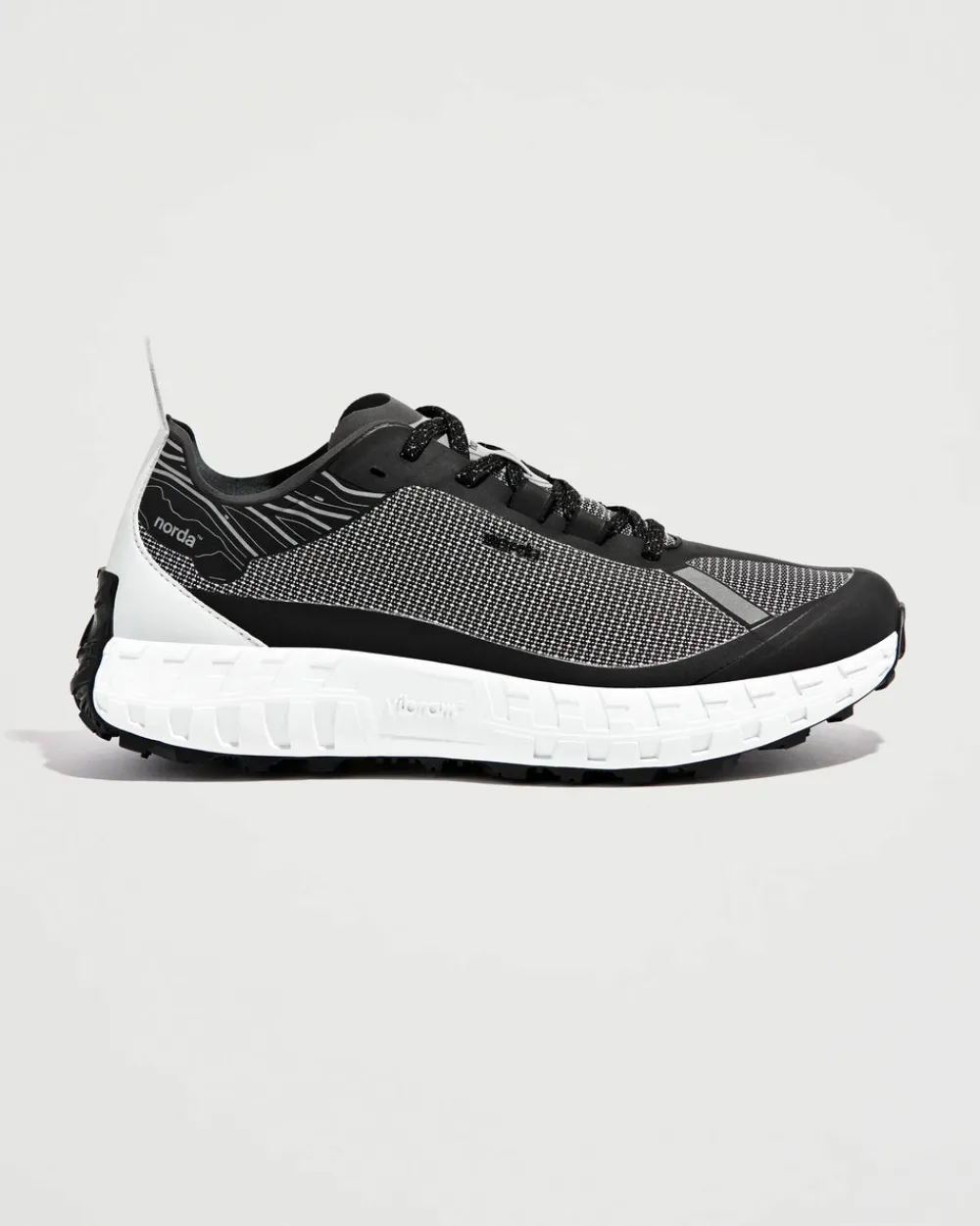 Norda Run 001 Black & White Woven Best