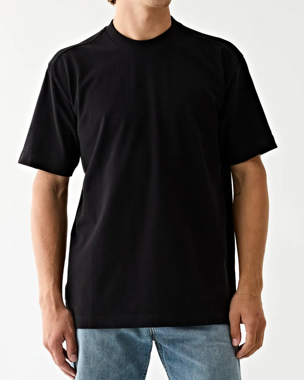 Tenue. Bruce T-Shirt Black Online