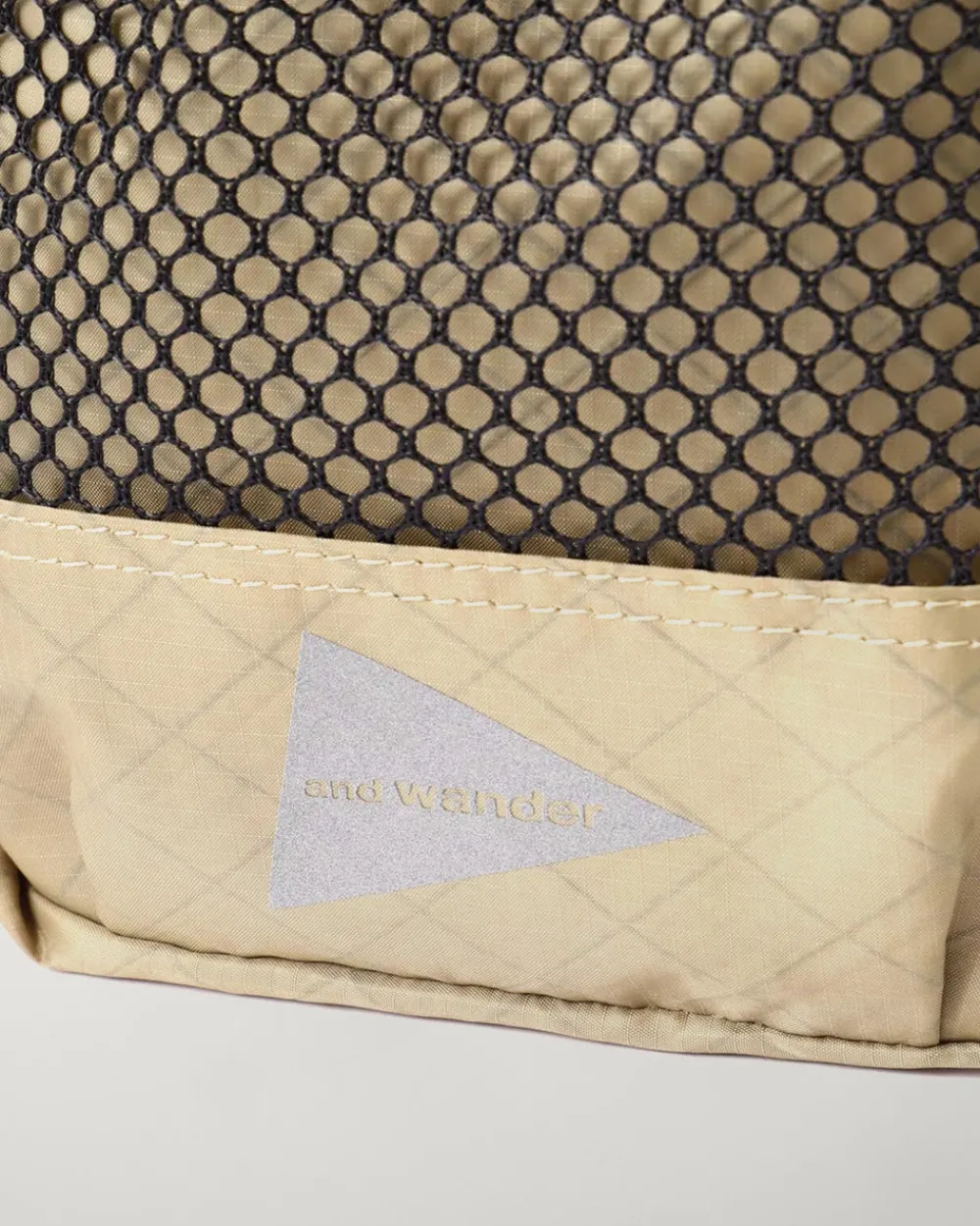 and wander ECOPAK Shoulder Pouch Beige Sale
