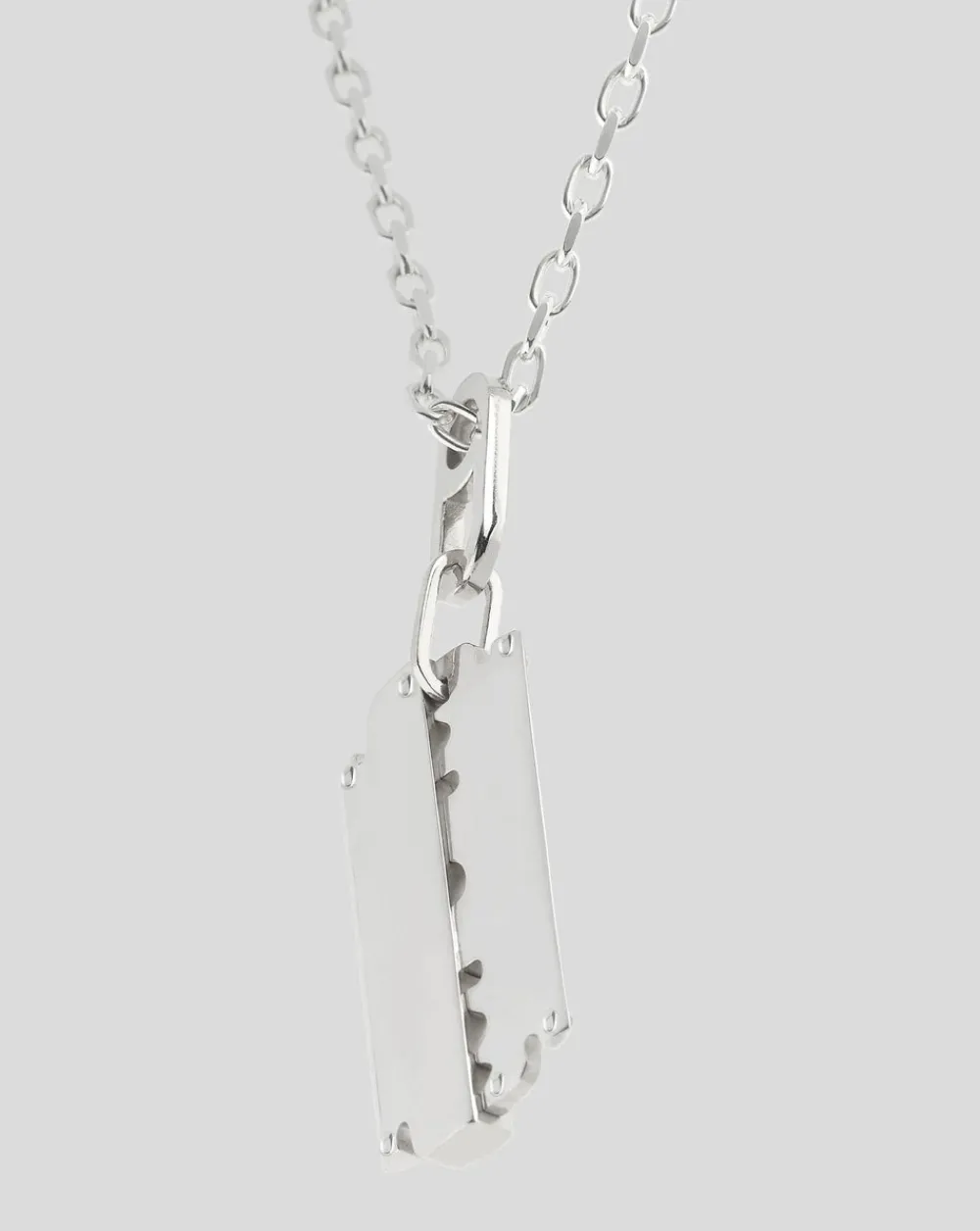 Hannah Martin London Razor Dog Tag Pendant (Large) Silver New