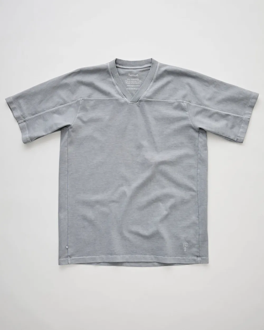Tenue. Varsity V-Neck T-Shirt Lunar Dust Discount